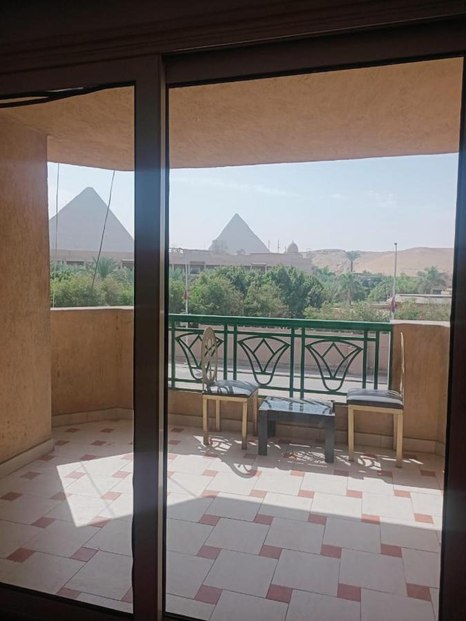 Hotel Elite Pyramids View