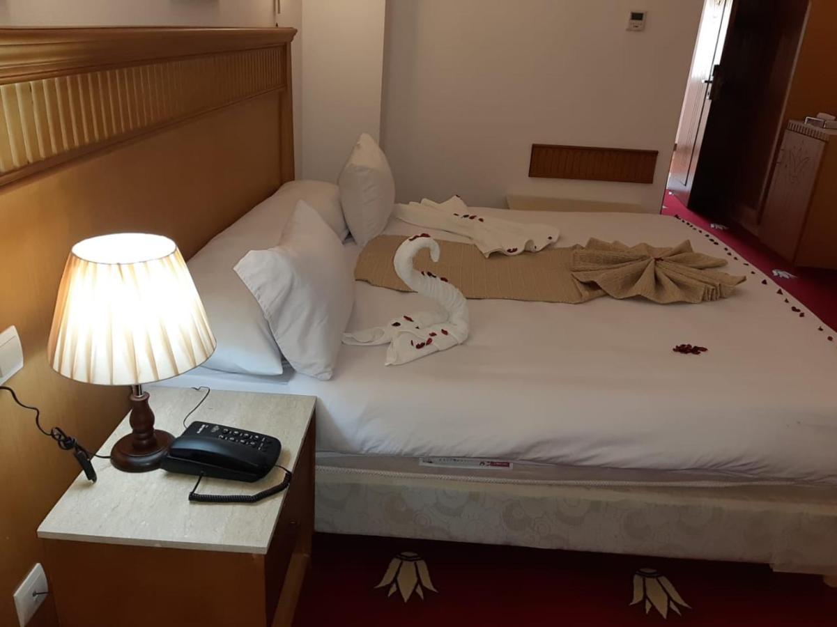 Elite Pyramids View 4*