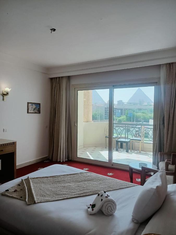 Hotel Elite Pyramids View