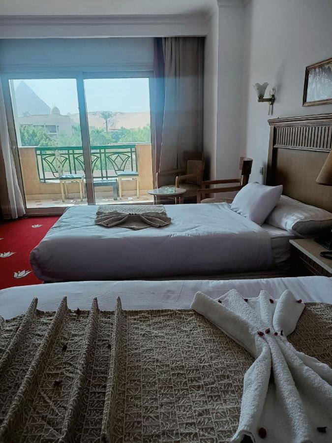 Hotel Elite Pyramids View