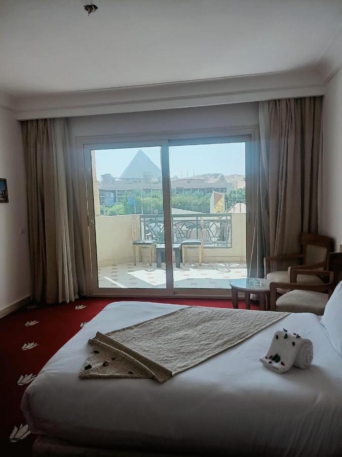 Elite Pyramids View 4*