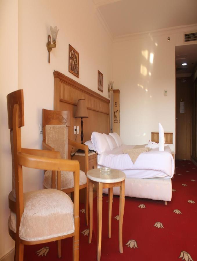 Elite Pyramids View 4*
